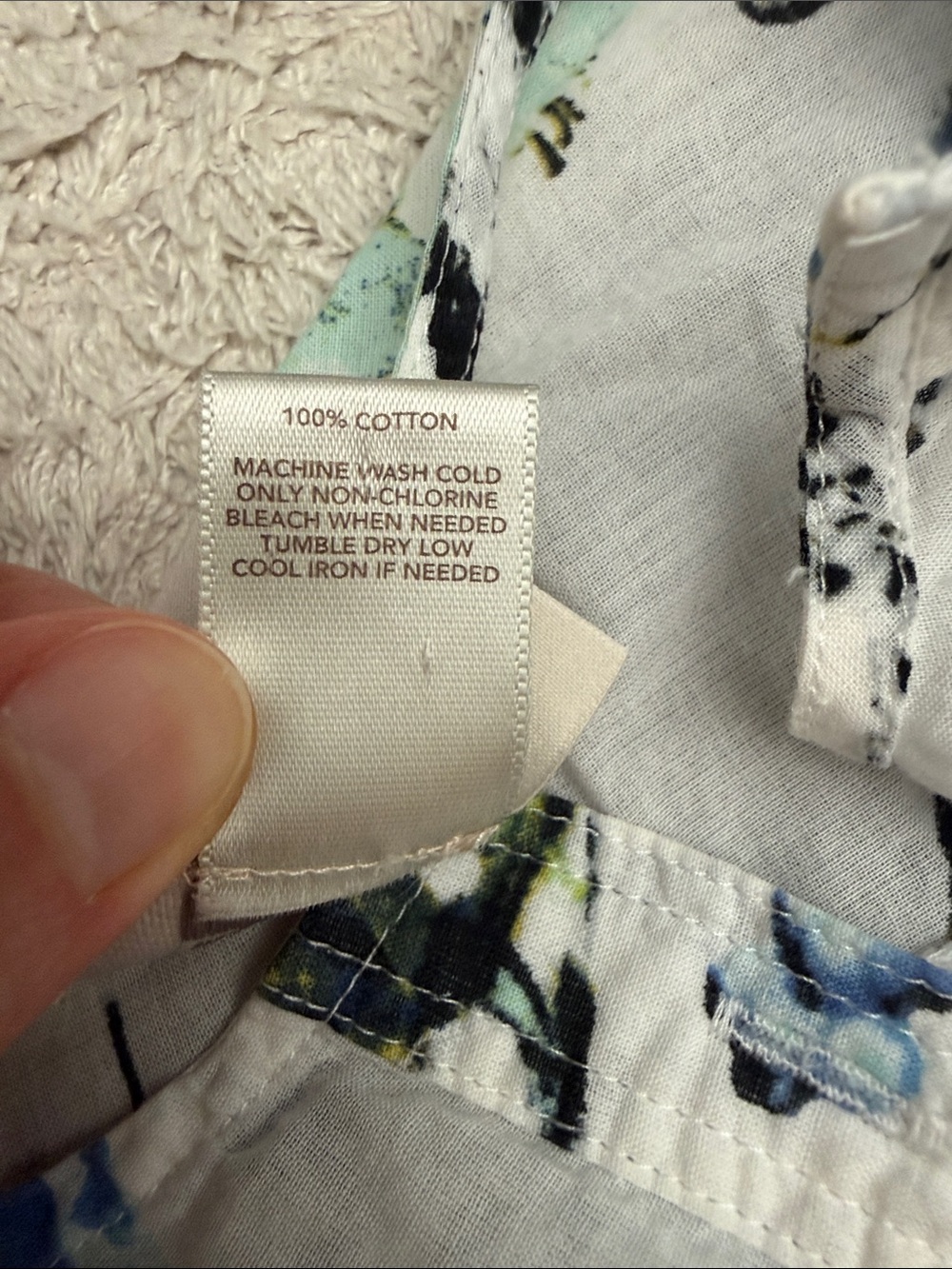 LOFT Floral blouse size small - Picture 10 of 12